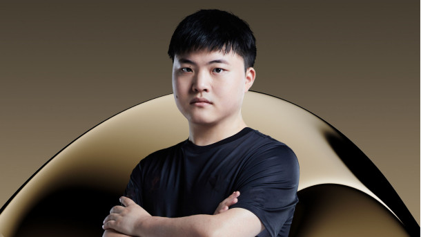 Uzi è il secondo giocatore inserito nella Hall of Legends